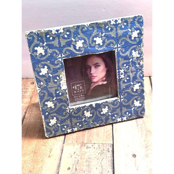 Painted Cement Handcrafted vintage look Photo Frame Picture Holder 4x4 photo - Picture 2 of 8